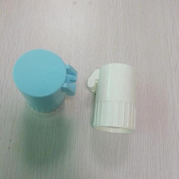 Multi-functional  Health Smart Pill Crusher  & Pill Container Pulverizer And Storage Pill Splitter