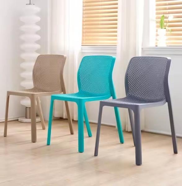 Heavy Duty PP Plastic Stackable Dining Chair 48x58x83.5cm
