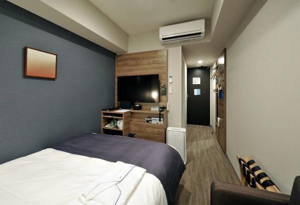 Samoa furniture supplier from China for hotel bedroom set furniture with TV wall cabinet and desk table