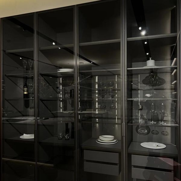 Apartamento de estilo antiguo Cuadro de puerta de panel de línea cocina con gabinete de vidrio de vino gabinete de cocina de chapa de madera