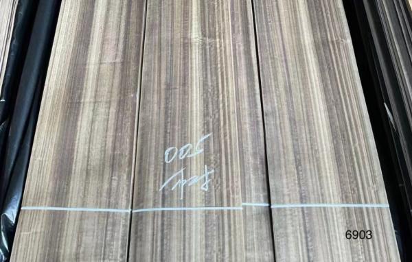 Matte Finish Smoked Figured Eucalyptus Veneer 1m-2.4m 2.5m-3.2m