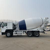 Sinotruk Howo Nouveau véhicule de remorque d'occasion 10 à 18 mètres cubes Capacité de béton-ciment Mixeur de camions avec pompe