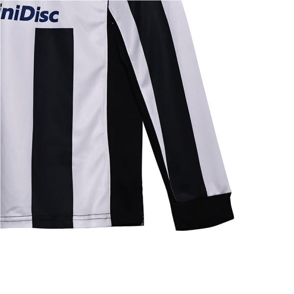 La Juventus 1997 Retro Long Sleeve Fan Home Edition Jersey de football rend hommage aux champions de la Ligue des champions
