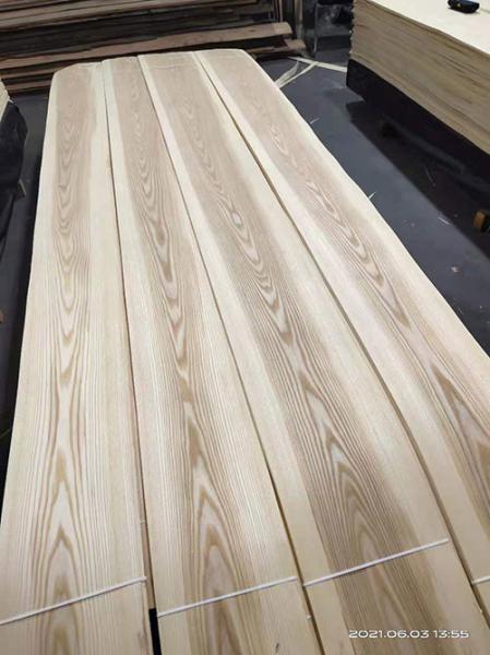 OEM White Ash Wood Veneer Crown Cut 0.45mm Thick 120mm Length