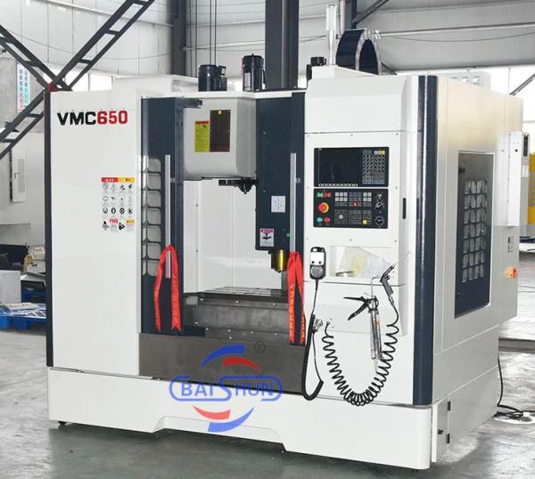 3 eixos centro de usinagem vertical Vmc Cnc latão de metal de torneamento