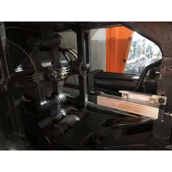 Chen Hsong JM228-Ai Plastic Cap Injection Molding Machine 228 Ton Second Hand
