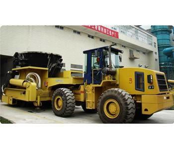 Hydraulic / Air Brake Slag Tank Transport Vehicle 8000 / 800mm Turning Radius