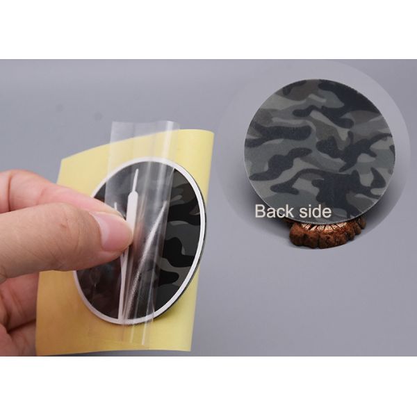 2D / 3D aumentó las etiquetas de encargo de la transferencia de calor del silicón del logotipo 1.0m m para la ropa