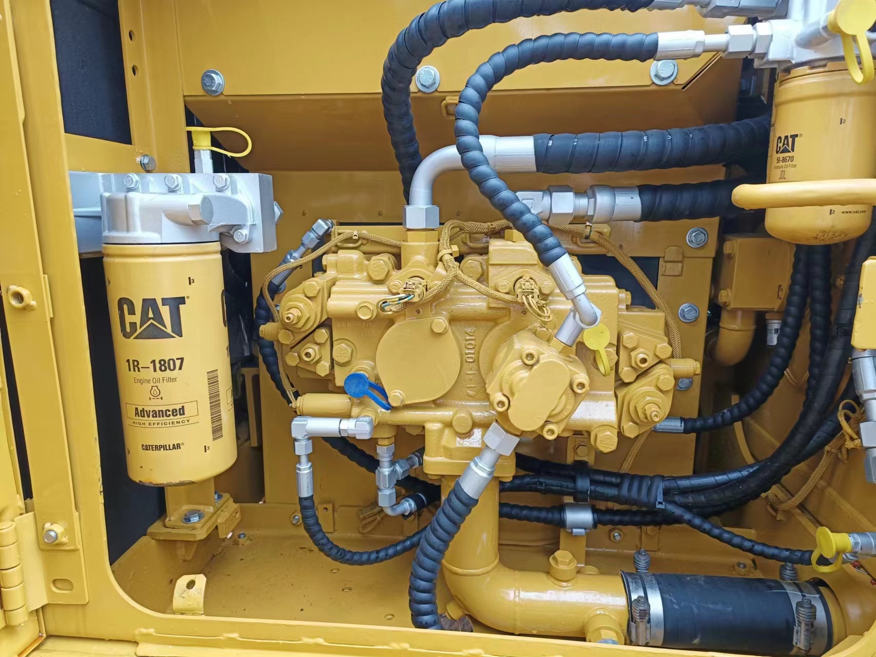Подержанный экскаватор Caterpillar 315D2 с хорошей внешностью и комфортным вождением