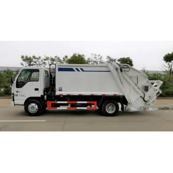 Japanese Isuzu Rear-Mounted Compression Garbage Truck
