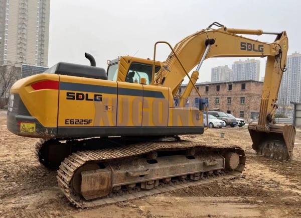 SDLG.E6225F Capacidad de cubo 1.0 M3 excavadora de rastreo usada