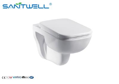 A parede comercial do Washdown pendurou o banho lustroso moderno popular da porcelana do toalete