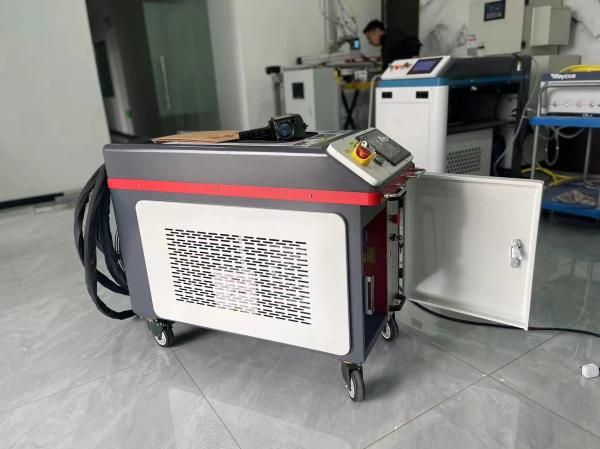 Multifunction Pulse Laser Cleaning Machine 300w 1000w Fiber Laser Metal Cleaner Machine