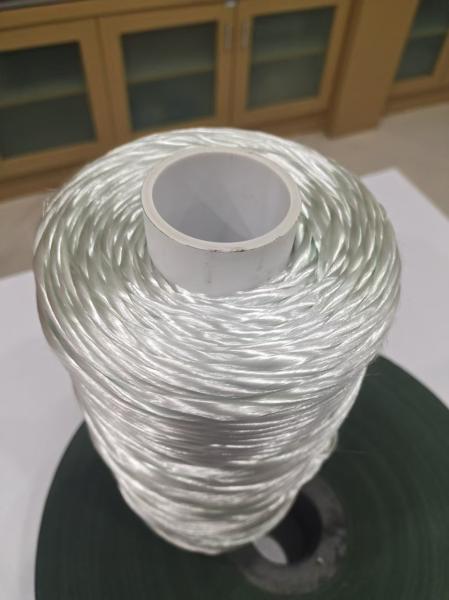 Isolamento de cordas de fibra de vidro livre de álcalis como materiais de enchimento para cabos e fios