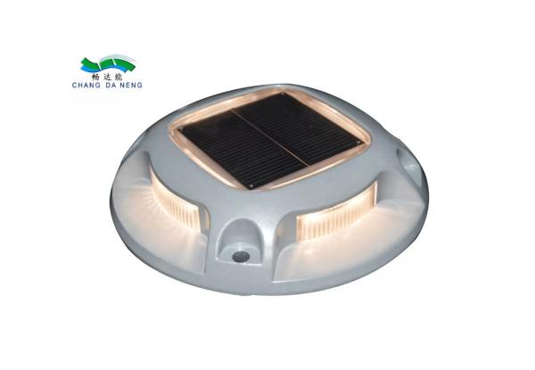 Éclairage solaire LED pour les températures extrêmes (de - 20 °C à 60 °C)