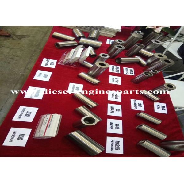 Sand Blasting Toyota 1hz Engine Piston Pin Lightweight