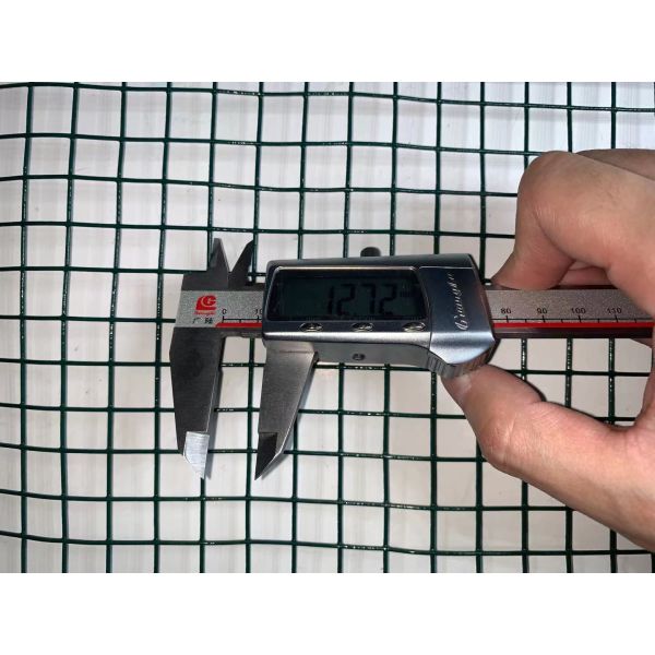 12.7mm Green PVC Coated Wire Mesh Fencing Rolls 1.3mm Thickness For Cage