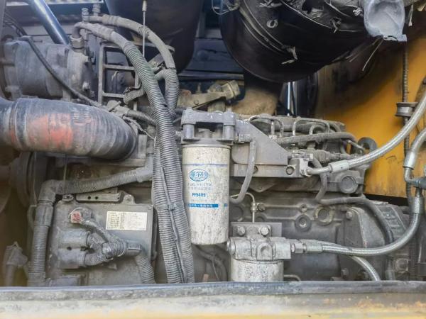 Reliable XCMG 2403 Used Motor Grader Cummins Engine With 3965x610mm Blade