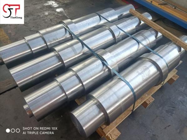Heavy Section Carbon Steel Forging Spindle Forgings In Hydraulic Presses Use