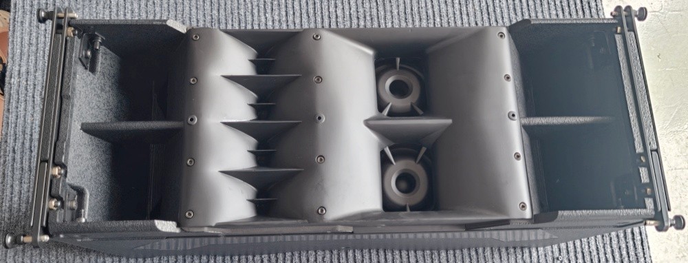 ultra compact 3 way dual 10 inch professional line array element