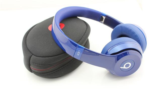 Beats Solo2 Gloss Blue Headphones  Beats By Dre Wired Headphones with seal box