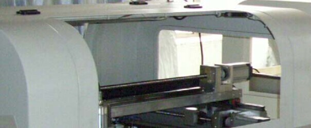 Программируя маршрутизатор PCB Depaneling CNC подвергает высокую эффективность механической обработке