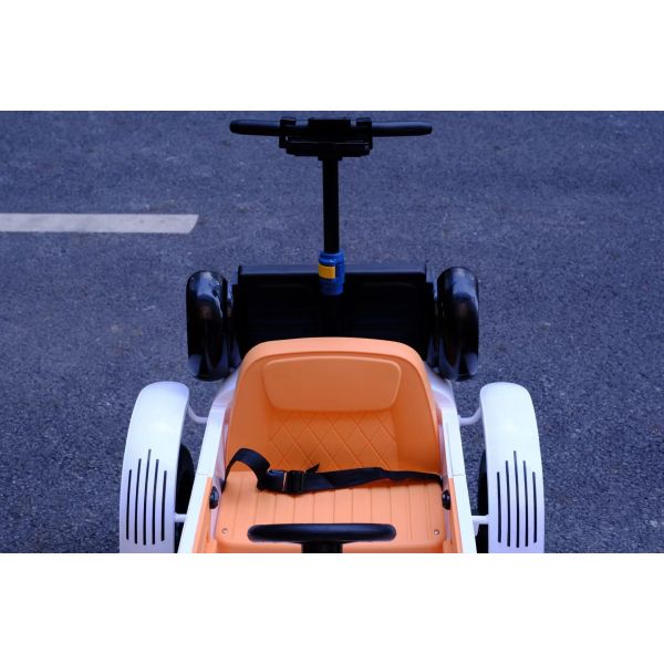 PP Plastic Type Children's Swing Ride On Cars for 2 Year Olds Early Education Function