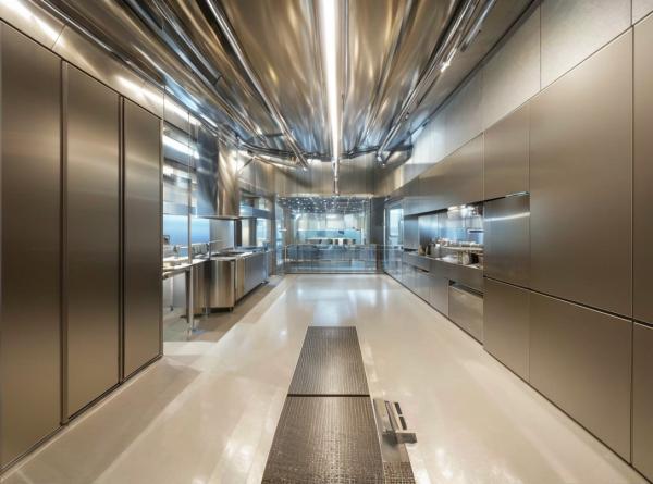 Ultra-thin Breathable Stainless Steel Cladding for Medical Devices