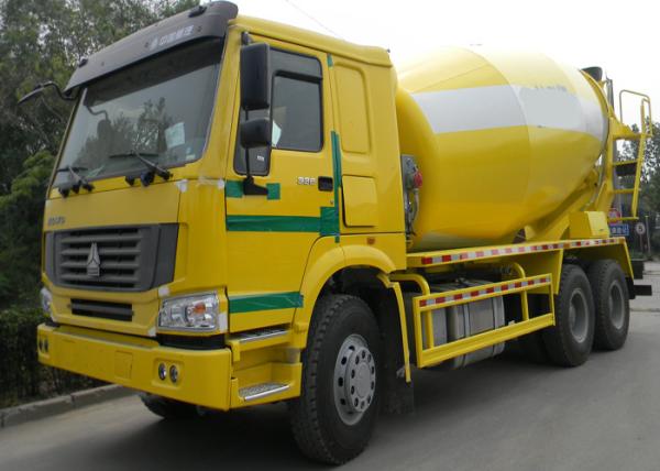 SINOTRUK HOWO Concrete Mixer Truck 12CBM 336HP 6X4 RHD ZZ5257GJBN4048W
