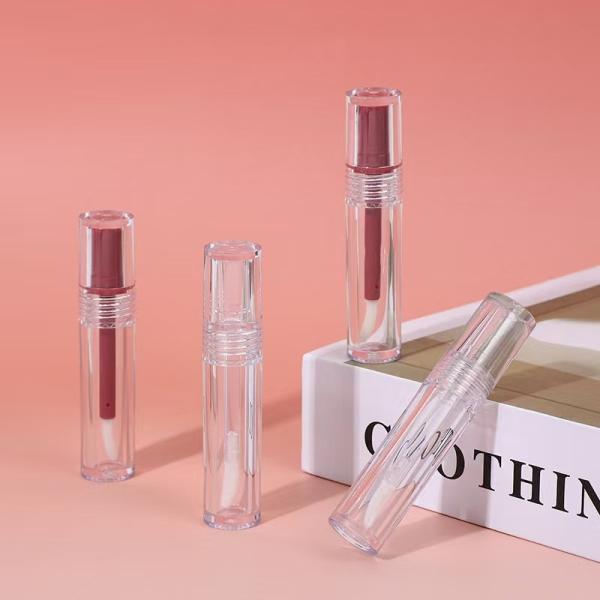 Structure du matériau PETG/ABS Tube de rouge à lèvres avec revêtement coloré et capacité 4,5 ml
