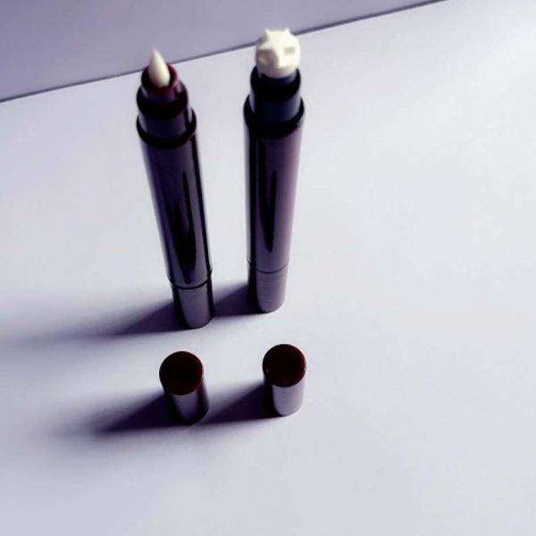 二重ヘッド アイライナーの鉛筆のカスタマイズ可能な包装のシールのペンのABS材料