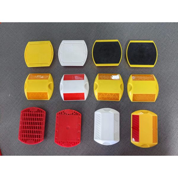 3-M Road Pavement Marker Reflective Cat Eyes Plastic Road Studs