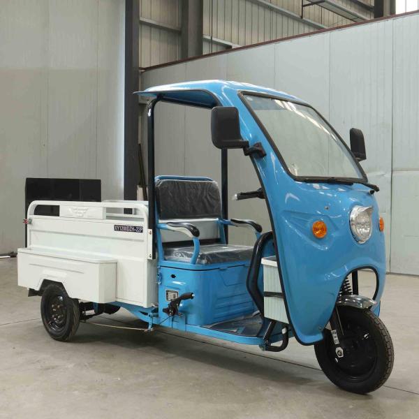 Express delivery driver's sunshade and rain shelter made of plastic