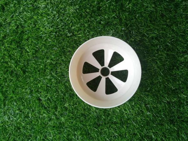 mini flag stick , golf cup , golf cups , plastic golf cup  , mini flagstick  , putting cup