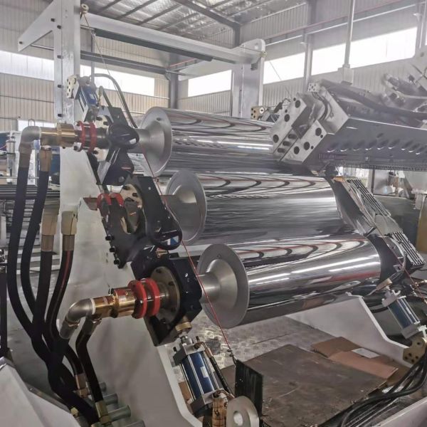 PP PE Sheet Extrusion Line with Three-Roller Calendar for Plastic Board Machine