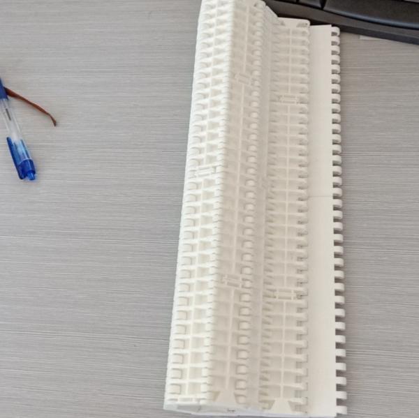                  Fire Resistant Flame Retardant Plastic Modular Conveyor Belt for Box Transfer             