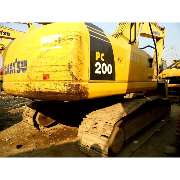 USED KOMATSU PC200-8 CRAWLER EXCAVATOR FOR SALE MADE IN JAPAN