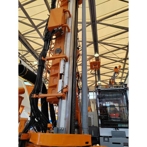 D490A Mining Surface DTH Drill/Drilling Rig with Double Boom