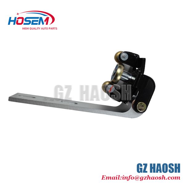 Auto Body Parts Middle Door Roller Assembly CN6C15 V268B40AB for Ford QS TS with Standard Size