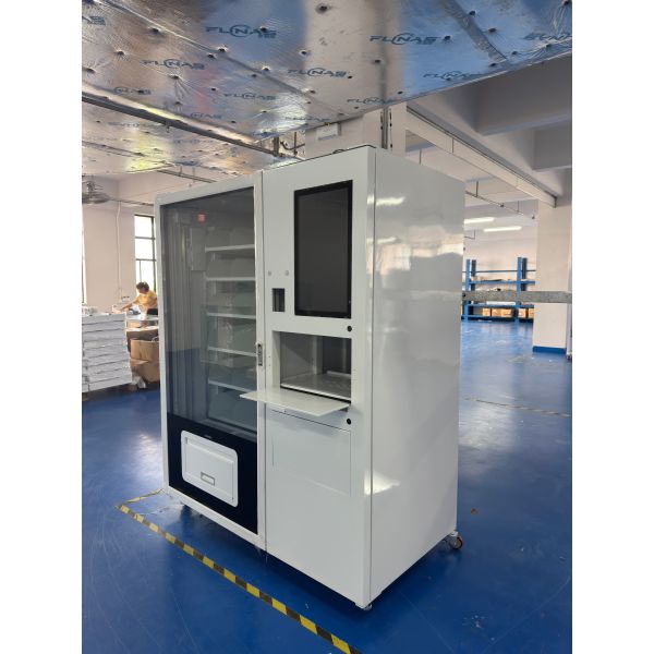 Convenient Fast Food Vending Machine With Built-In Microwave Oven for heating 24/7 access to fresh meals