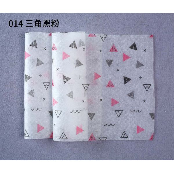 Устойчивое решение для упаковки Цветные печатные нетканые рулоны из 100% полипропилена