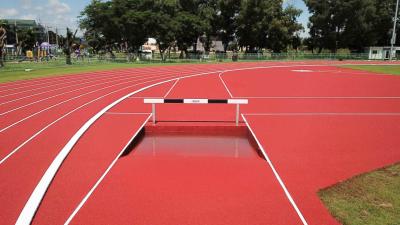 Pista de corrida sintética de alta qualidade Materiais de pista de poliuretano com alta durabilidade