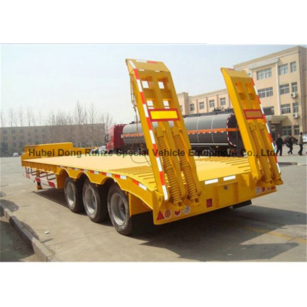 3 Axle 2 Axle Low Bed Trailer Truck 40 -60 Tons With Ladder