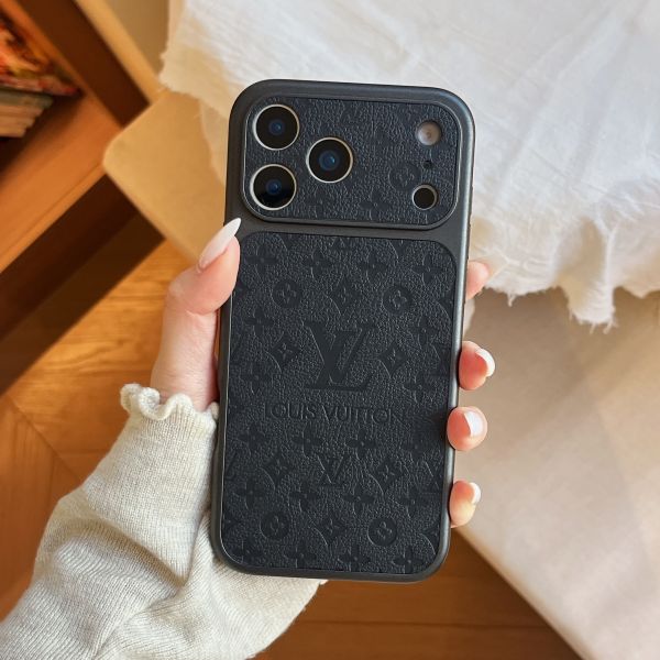 Instant Color-Changing Lambskin Embossed Case for 15-17pm