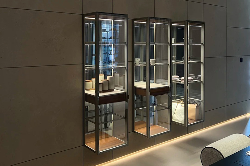 Floating Plywood Wall Showcase Dark Gunmetal Frame For Tea Ware 800mm