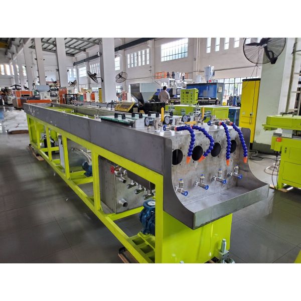 16-32мм машина штранг-прессования трубы электрического проводника ПВК 4 полостей пластиковая, производственная линия трубы ПВК