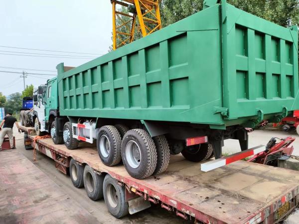 Estilo de elevação frontal 375HP Sinotruk HOWO 8*4 camião de descarga camião de segunda mão para descarga