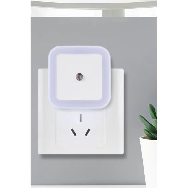 Plug In Night Lamp Incorporating Safe Plug In Power Source Nighttime Illumination