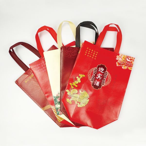 Waterproof Custom Printed Logo Gift Wrapping Tote Bags Die Cut Handle Holder Single Wine Bottle Bag