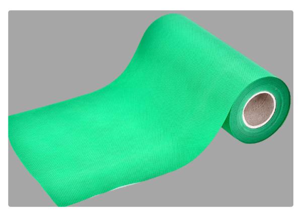 Red Green PP Spunbond Non Woven Fabric For / Shopping Bag / Packing Pocket Spring